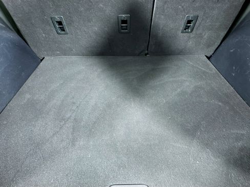 Used 2022 Ford Escape SE w/ SE Sport Appearance Package image 34