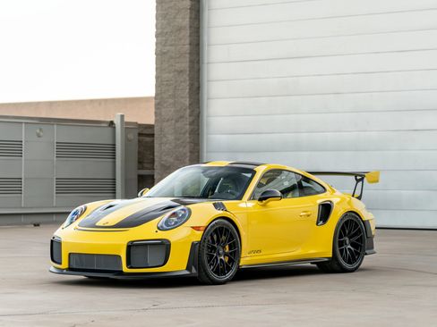 Used 2018 Porsche 911 GT2 RS RWD image 4