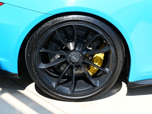 Used 2018 Porsche 911 GT3 RWD image 11