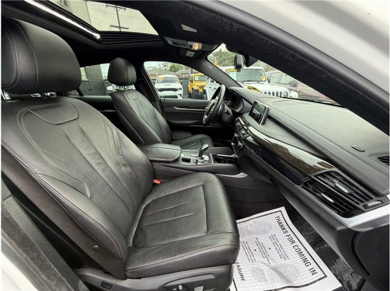 Used 2019 BMW X6 sDrive35i w/ Convenience Package RWD image 29