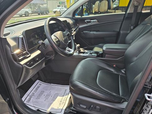 Used 2023 Kia Sportage EX FWD image 11