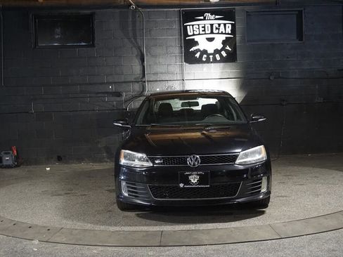 Used 2012 Volkswagen Jetta GLI FWD image 9