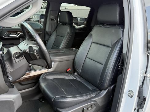 Used 2022 GMC Sierra 1500 Elevation RWD image 7