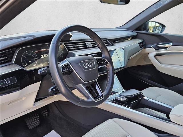 Used 2024 Audi Q8 e-tron Premium Plus w/ Premium Plus Package AWD/4WD image 12