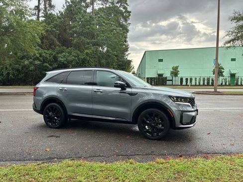 Used 2022 Kia Sorento SX AWD/4WD image 2