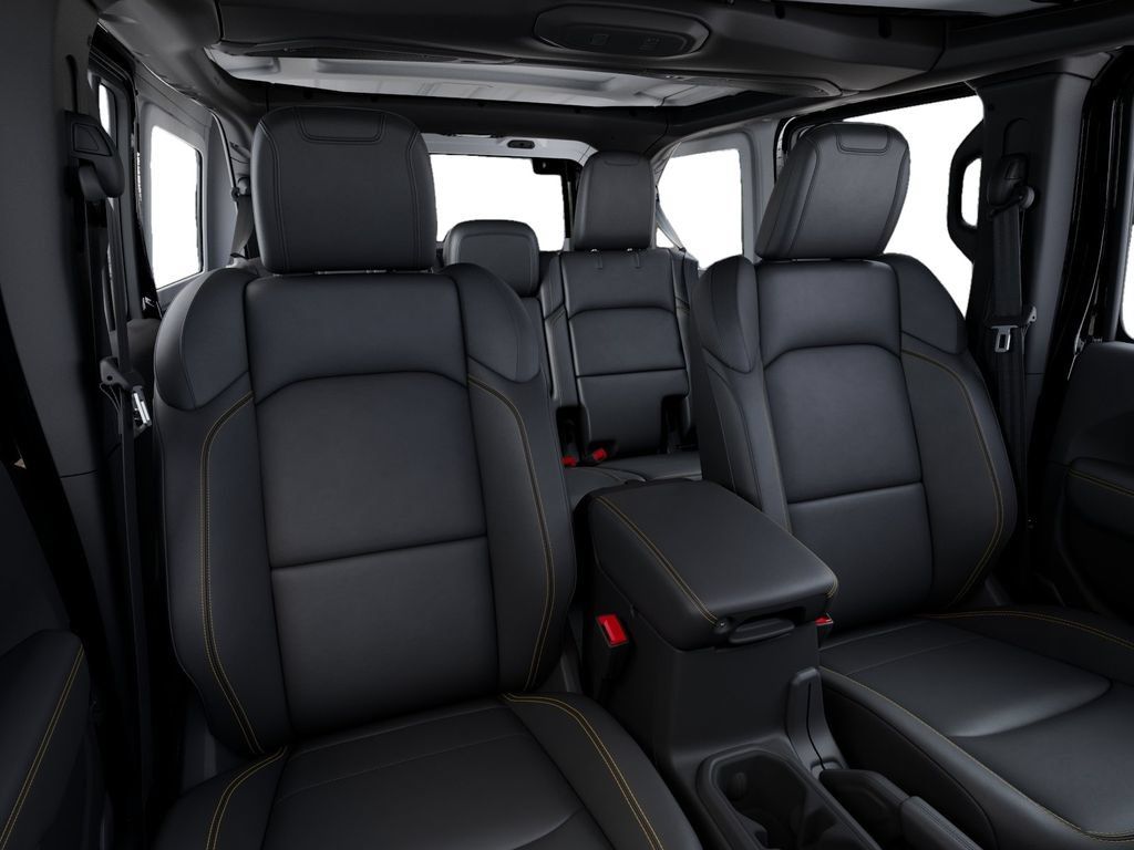New 2025 Jeep Wrangler Unlimited Sahara AWD/4WD image 16