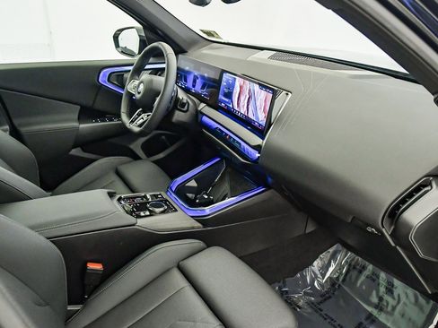 Used 2025 BMW X3 xDrive30i w/ M Sport Package image 16