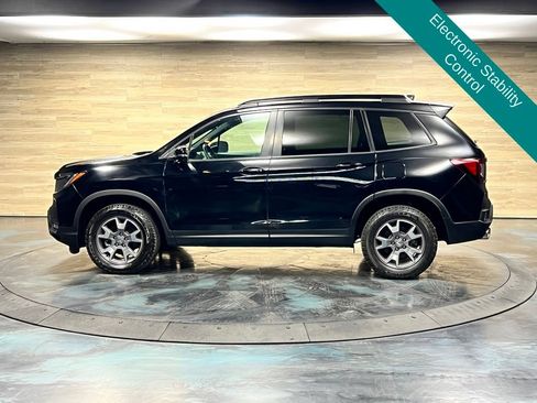 Used 2022 Honda Passport TrailSport image 12