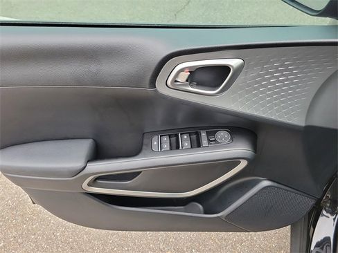 New 2025 Kia Soul LX w/ LX Technology Package image 19