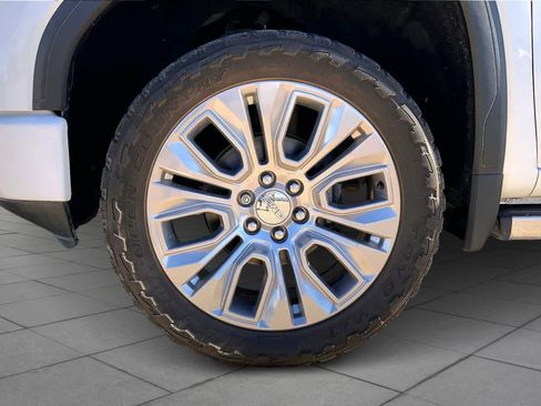 Used 2021 GMC Sierra 1500 Denali w/ Denali Ultimate Package image 10