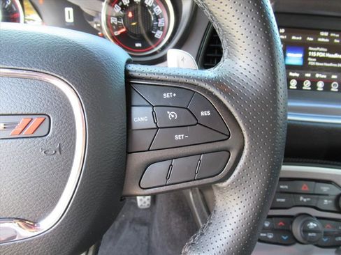 Certified 2022 Dodge Challenger R/T image 16