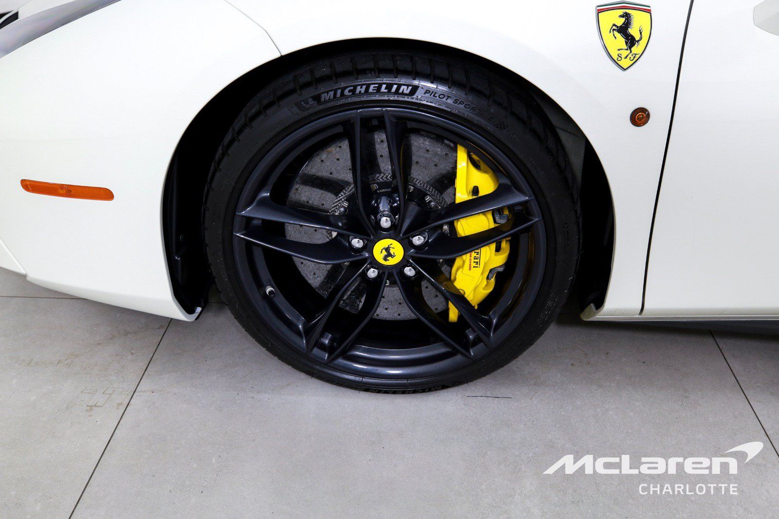Used 2018 Ferrari 488 Spider RWD image 26