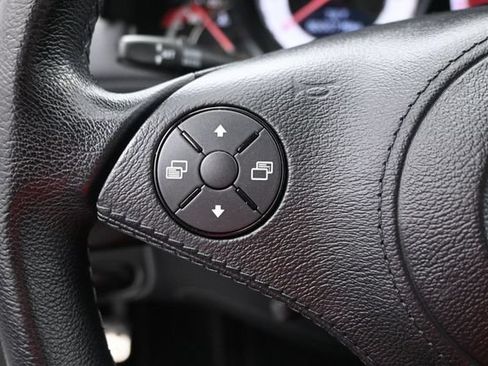 Used 2009 Mercedes-Benz SL 550 w/ Premium I Pkg image 30