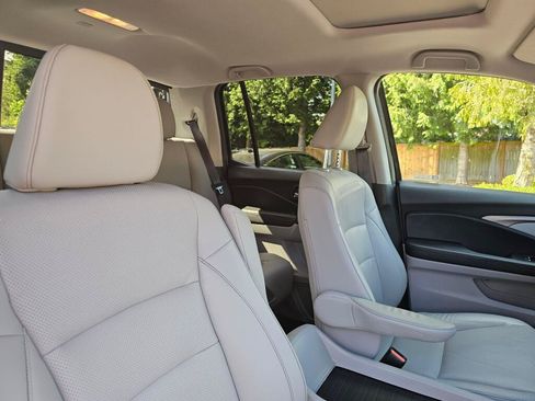 Used 2023 Honda Ridgeline RTL-E image 11