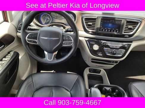 Used 2020 Chrysler Voyager Lxi FWD image 21