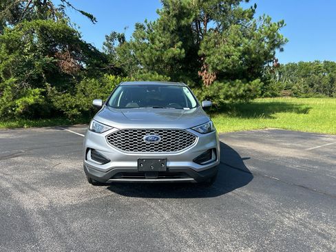 Used 2024 Ford Edge SEL AWD/4WD image 2