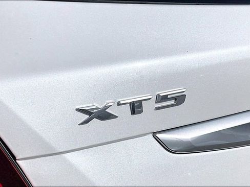 Used 2023 Cadillac XT5 Premium Luxury w/ Technology Package image 21