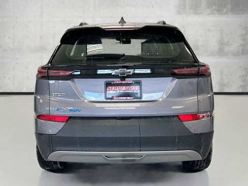 Used 2022 Chevrolet Bolt EUV LT w/ Convenience Package image 6