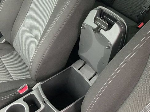 Used 2015 Hyundai Elantra GT FWD image 36