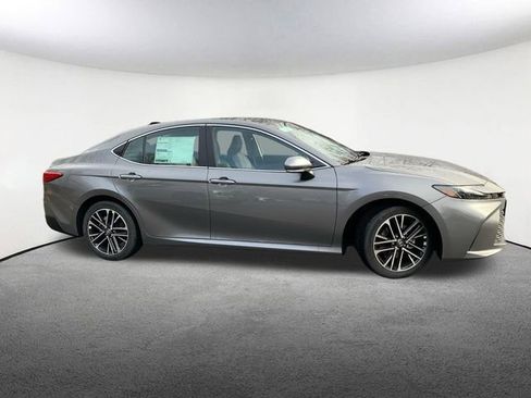 New 2026 Toyota Camry XLE image 14