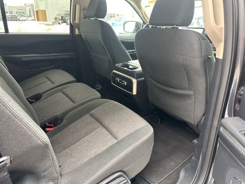 Used 2024 Ford Expedition Max XLT image 15