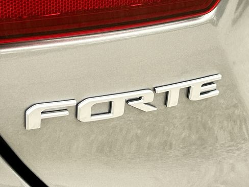 Used 2023 Kia Forte GT w/ GT2 Package FWD image 8