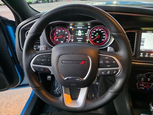 Used 2016 Dodge Charger R/T Scat Pack w/ Technology Group image 44