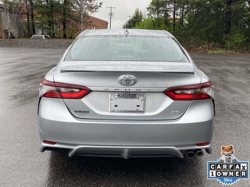 Used 2024 Toyota Camry SE image 6