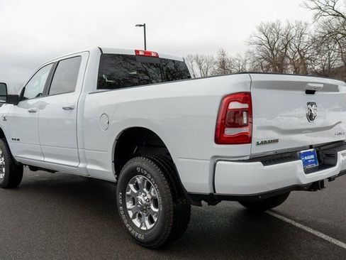 Used 2024 RAM 2500 Laramie AWD/4WD image 8