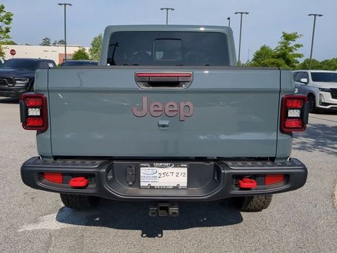 New 2025 Jeep Gladiator Rubicon image 5