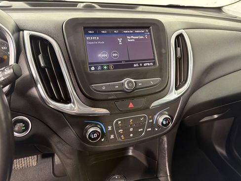 Used 2020 Chevrolet Equinox LT image 16
