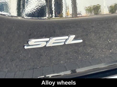 Used 2023 Ford Edge SEL image 22