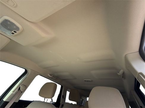 Used 2020 Dodge Journey SE image 34