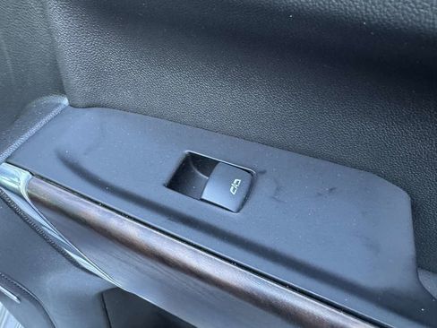 Used 2019 GMC Sierra 1500 SLT w/ SLT Premium Plus Package image 30