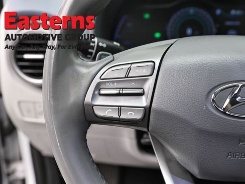 Used 2019 Hyundai Kona Limited image 15