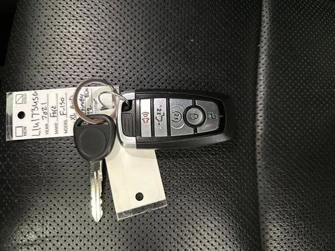 Used 2021 Ford F150 Lariat w/ Equipment Group 502A High image 32