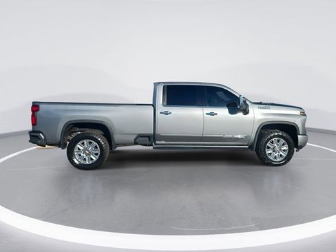 Used 2024 Chevrolet Silverado 3500 High Country w/ High Country Premium Package image 2