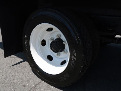 Used 2025 Chevrolet Low Cab Forward RWD image 41