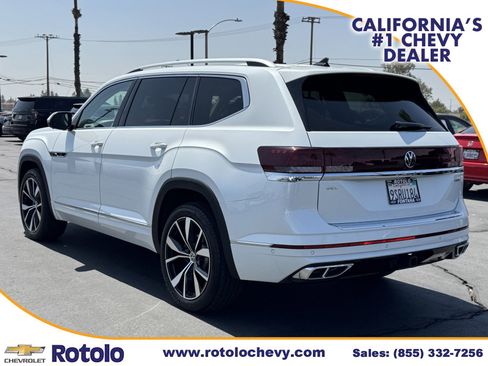 Used 2025 Volkswagen Atlas SEL Premium R-Line AWD/4WD image 4
