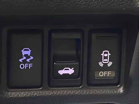 Used 2013 INFINITI G37 x Sedan w/ Premium Pkg AWD/4WD image 21