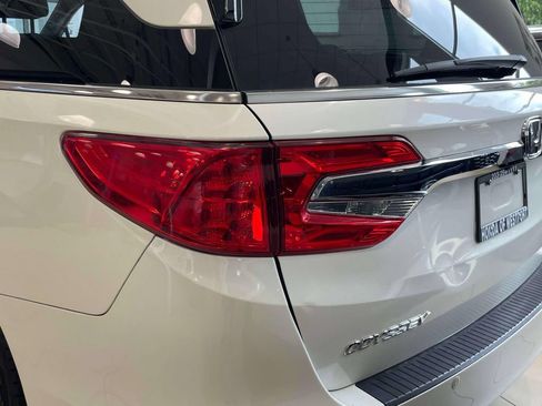 Used 2019 Honda Odyssey Elite image 8