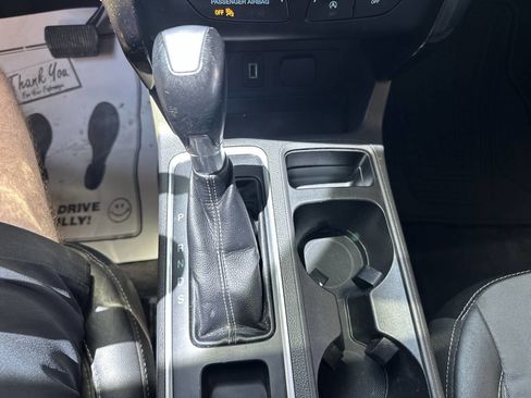 Used 2017 Ford Escape SE w/ Equipment Group 201A FWD image 20