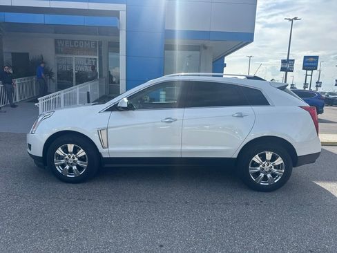 Used 2015 Cadillac SRX Luxury FWD image 4