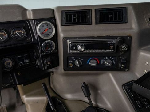 Used 1996 HUMMER H1 4-Door Hard Top image 31