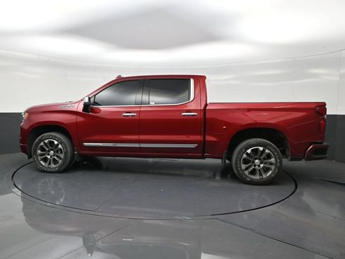 Used 2024 Chevrolet Silverado 1500 High Country RWD image 2