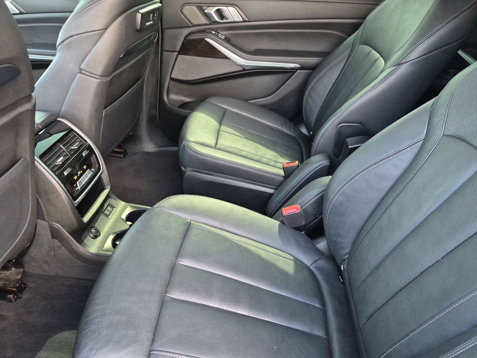 Used 2020 BMW X7 xDrive40i w/ Premium Package AWD/4WD image 31