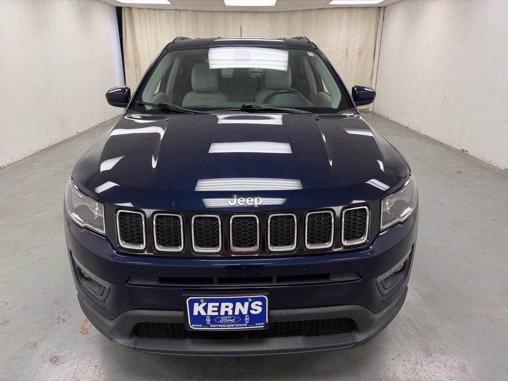 Used 2018 Jeep Compass Latitude w/ Popular Equipment Group FWD image 8