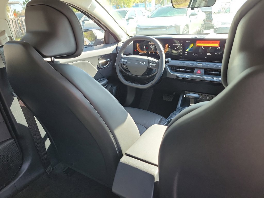 New 2026 Kia K4 EX FWD image 13