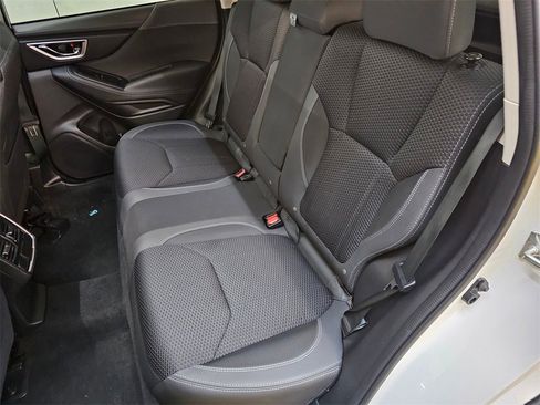 Used 2021 Subaru Forester Premium image 17