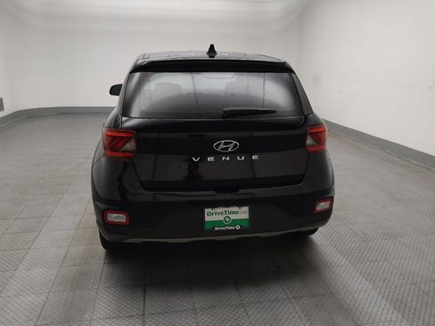 Used 2020 Hyundai Venue SE FWD image 6